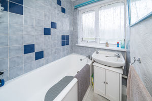 BATHROOM- click for photo gallery